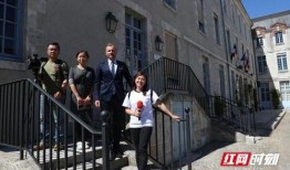 建湖网红吃瓜事件视频最新,揭秘背后真相与网络热议